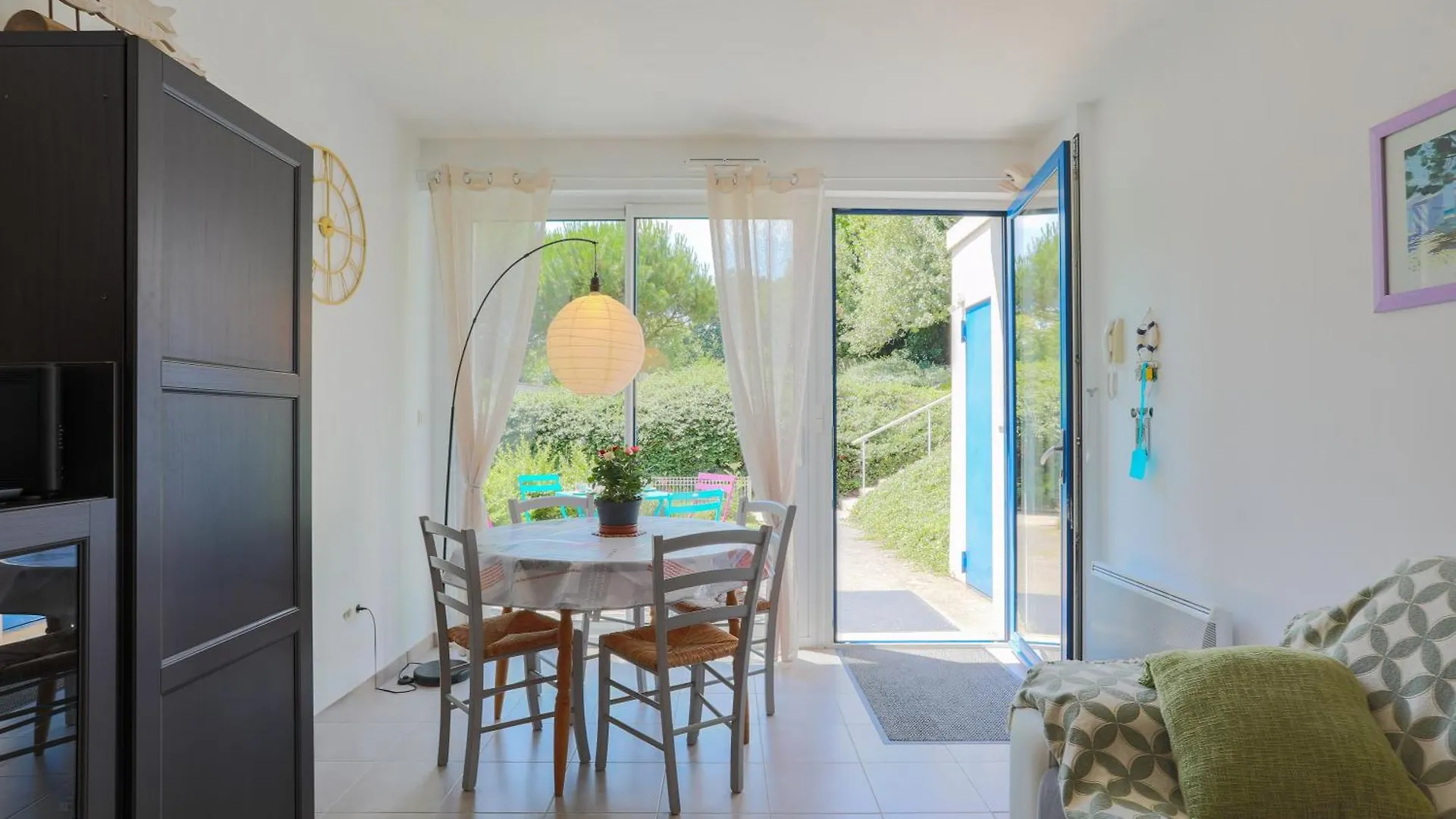 kontakty Appartement Acces Prive Plage