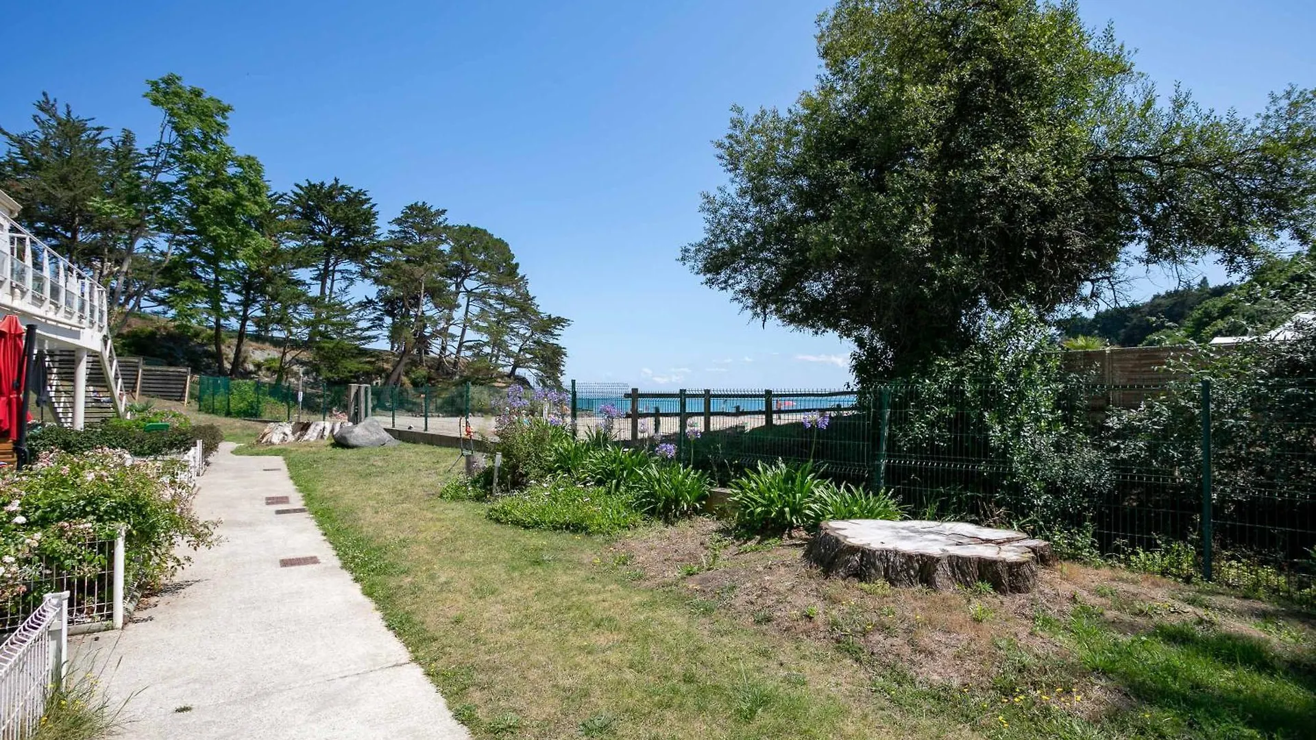 Appartement Acces Prive Plage Étables 0*,  Francie